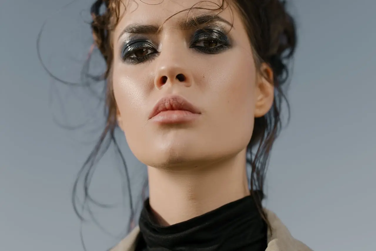 Smokey Eye Eyeliner Look