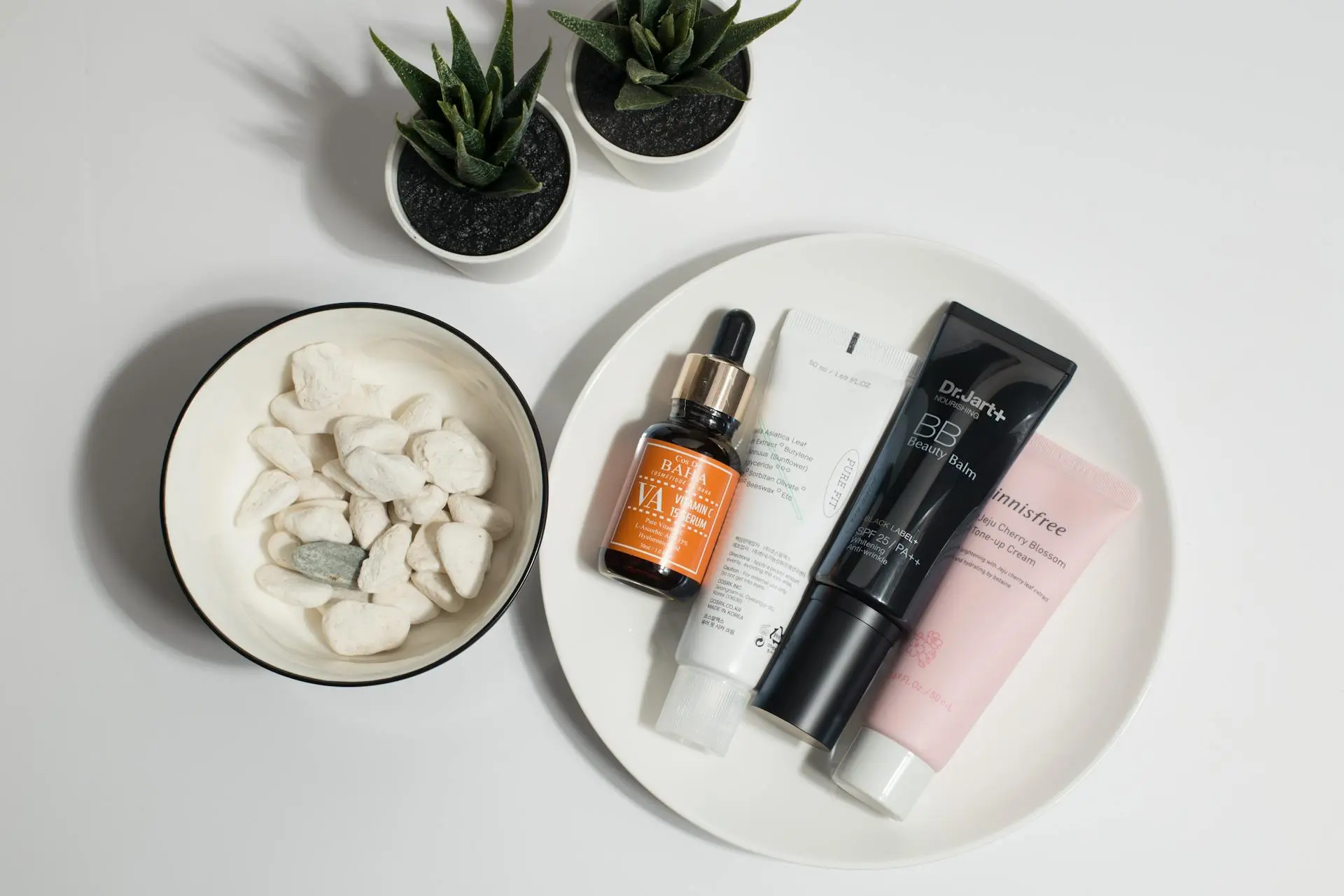 Skincare prep routine for long lasting foundation
