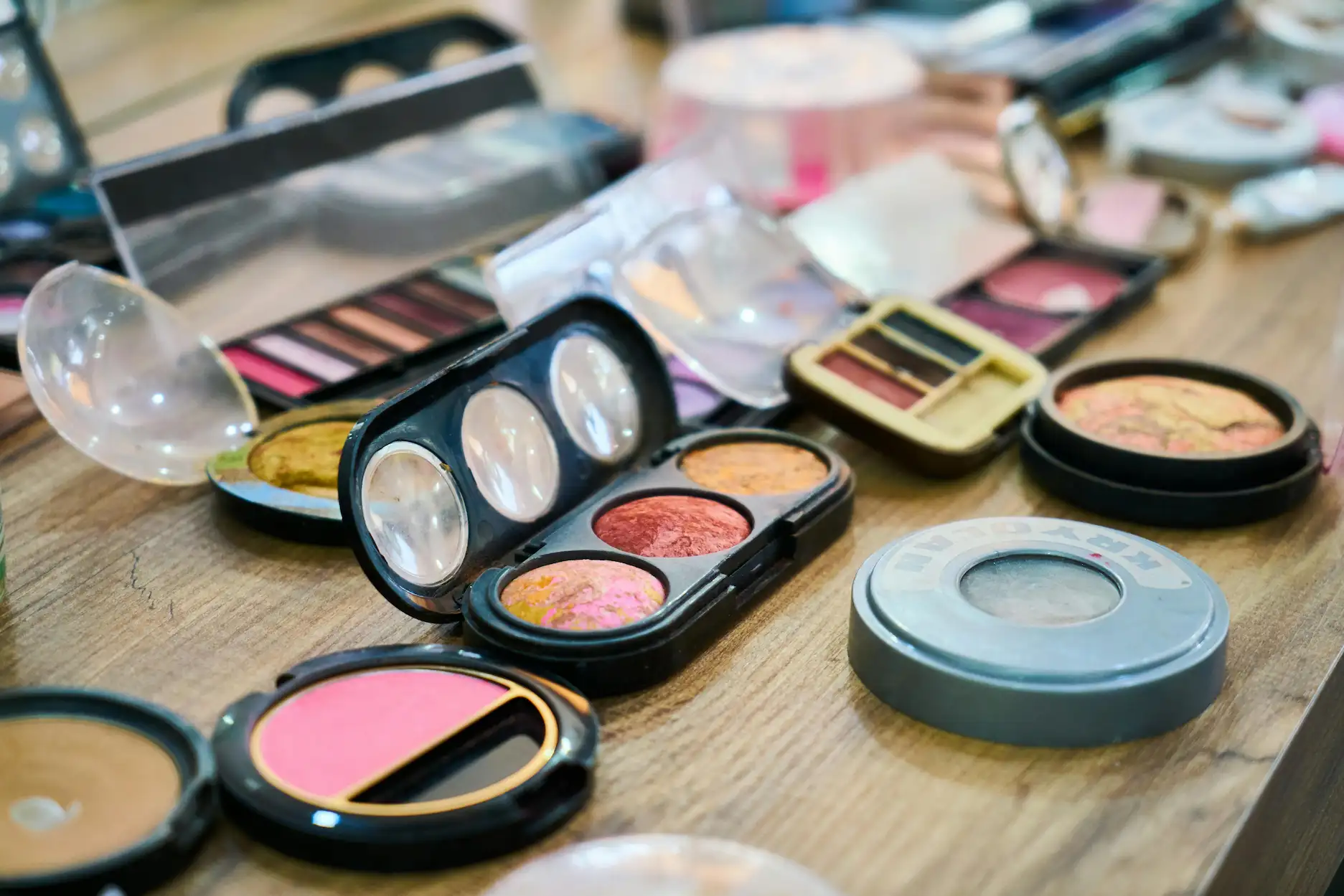 Natural blush for different skin tones