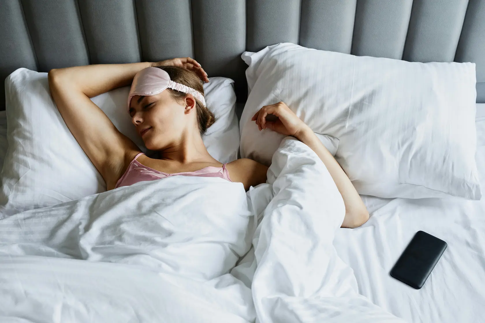 healthy sleep habits to brighten tired eyes