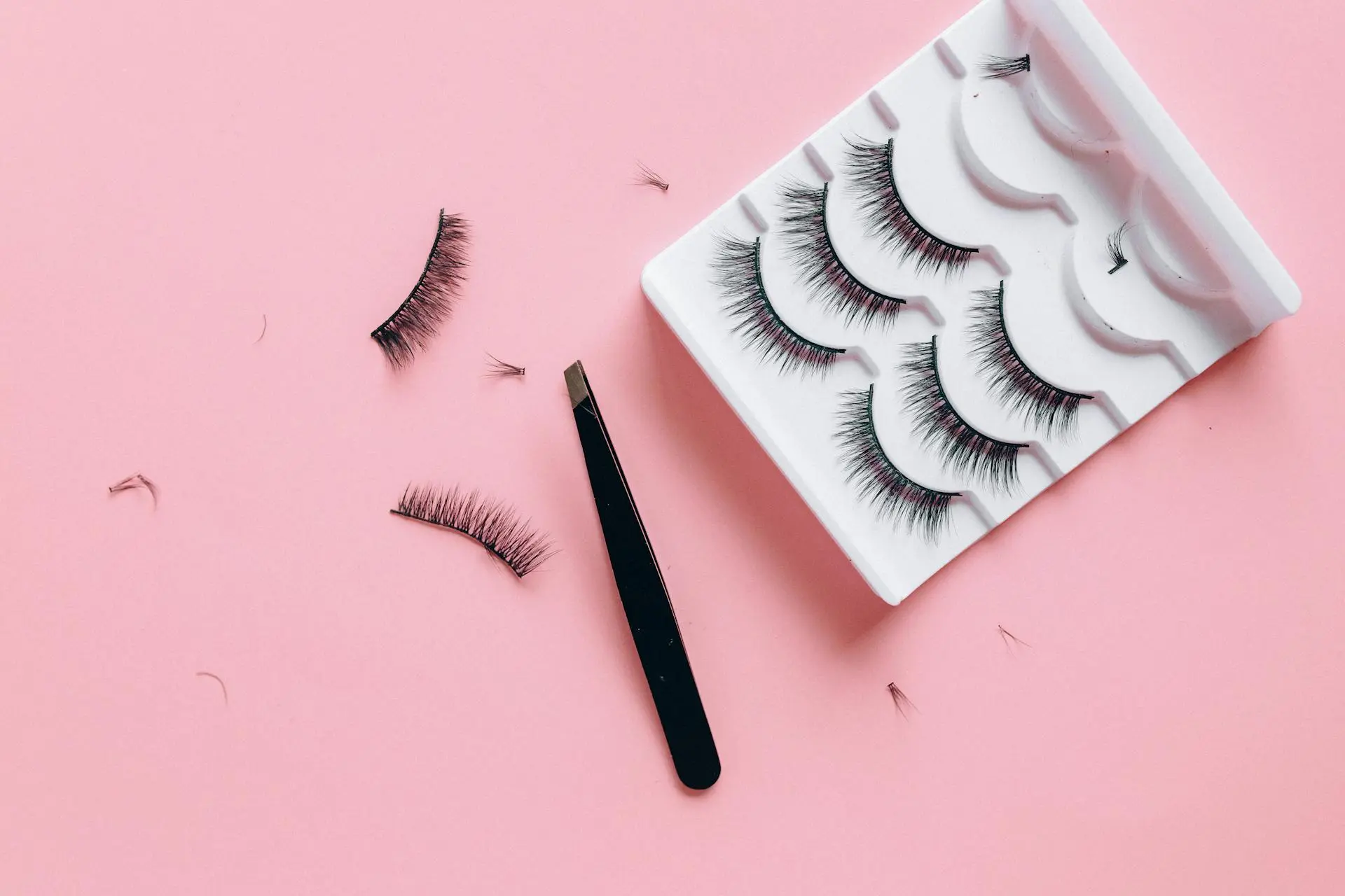 Tools for How to Apply False Lashes for Beginners