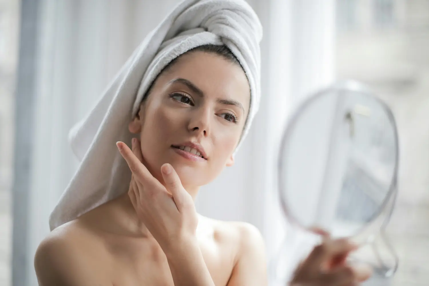 how to identify your skin type at home with a mirror