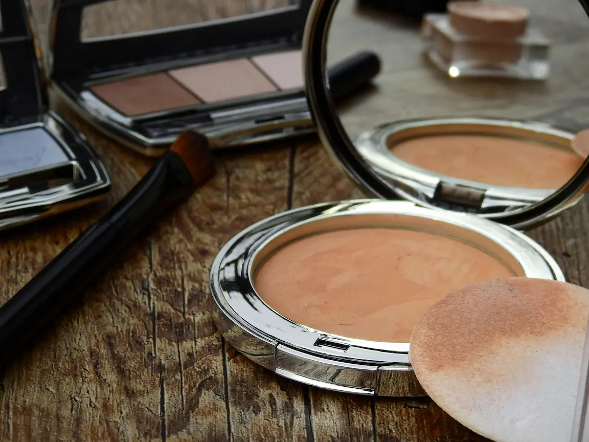 flat lay foundation