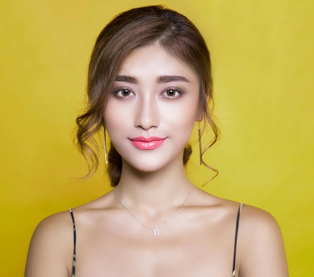 Glossy Lip Look 2025