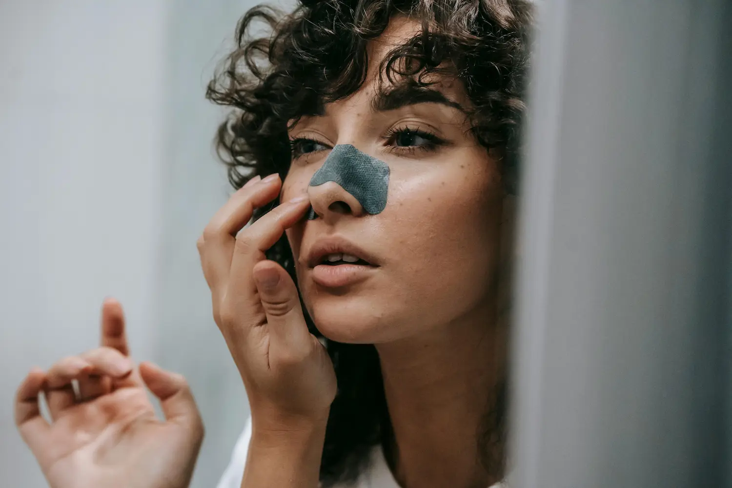 heal dry skin around your nose with moisturizer