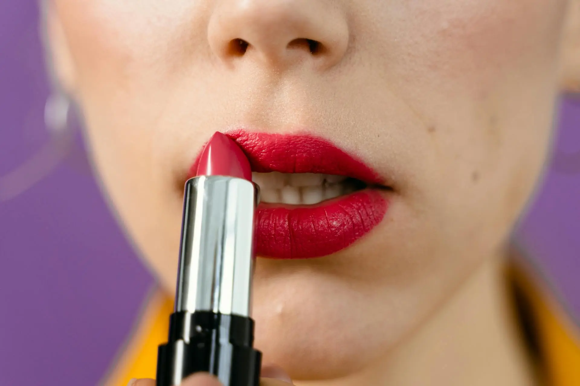 Milani Color Statement lipstick look